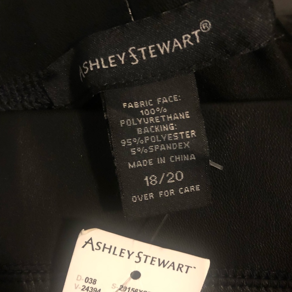 High waist  faux leather leggings - Picture 3 of 3